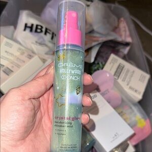 Crème Hollywood Conch Crystal Glow Shimmer Mist - Pink